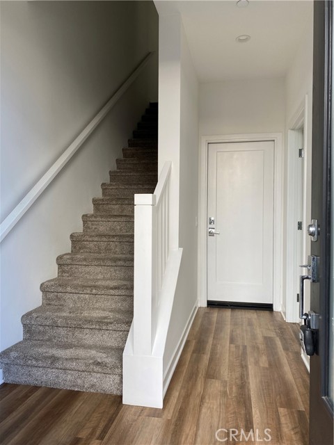2312 Synergy, Irvine CA: https://media.crmls.org/medias/ffd106f6-a014-41ea-a320-50967f40a7f9.jpg
