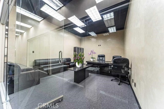  Commercial for Sale in Los Angeles, California