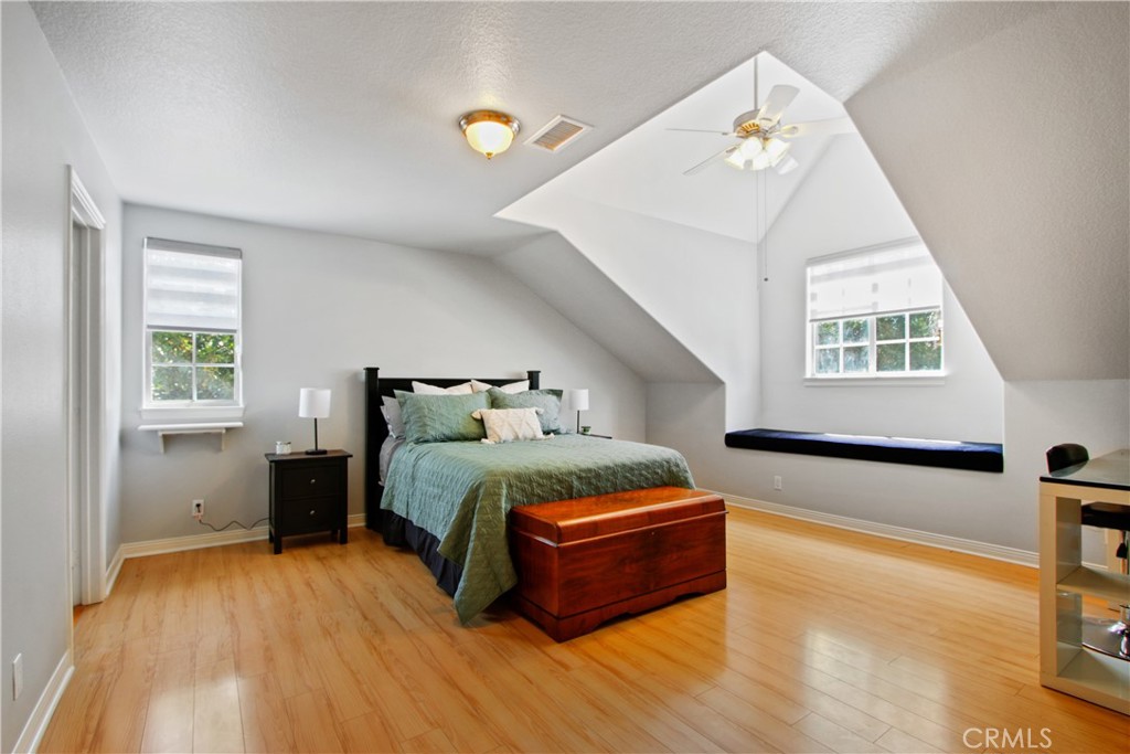 Another bedroom
