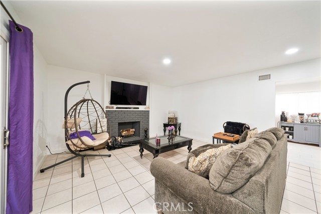 Detail Gallery Image 9 of 25 For 371 S Alexander Ave, Upland,  CA 91786 - 3 Beds | 2 Baths