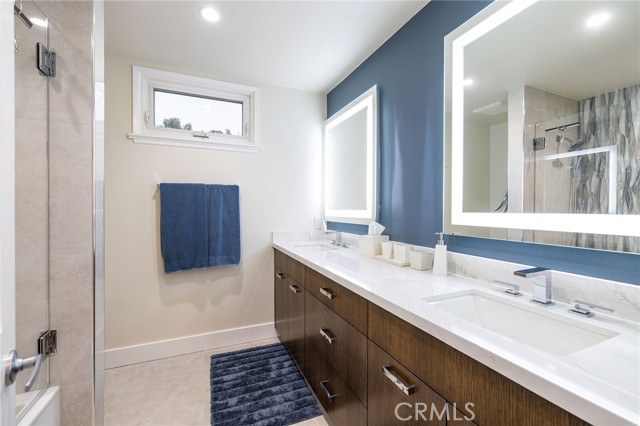 25611 Rangewood Road, Laguna Hills CA: https://media.crmls.org/medias/ffd2030f-d14c-493f-9438-8dcf33935e1d.jpg