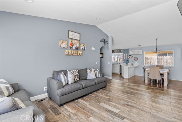 Detail Gallery Image 5 of 35 For 515 5th Ave, Santa Maria,  CA 93458 - 3 Beds | 2 Baths