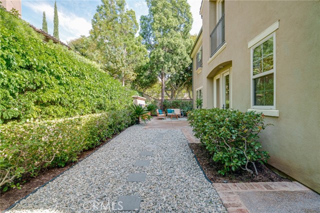 Detail Gallery Image 22 of 33 For 37 Triple Leaf, Irvine,  CA 92620 - 5 Beds | 4/1 Baths