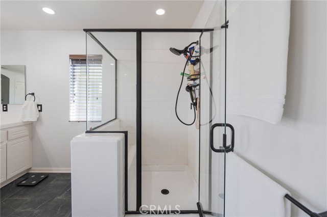 Detail Gallery Image 24 of 32 For 2295 Shanna Carle Dr, Corona,  CA 92882 - 4 Beds | 3/1 Baths