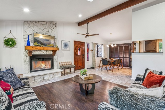 Detail Gallery Image 19 of 46 For 24166 Cresta, Crestline,  CA 92325 - 4 Beds | 3 Baths