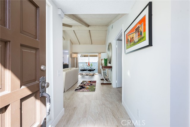 Detail Gallery Image 3 of 41 For 2355 S Gene Autry Trl #C,  Palm Springs,  CA 92264 - 3 Beds | 2 Baths