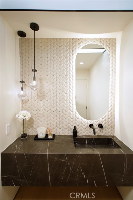3863 Sherwood Place, Sherman Oaks CA: https://media.crmls.org/medias/ffd4640a-ddc1-4aeb-82d7-6611ea2664e3.jpg