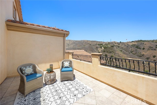 21925 Heatheridge Drive, Yorba Linda CA: https://media.crmls.org/medias/ffd47c53-195c-43c0-a269-6f5143395899.jpg