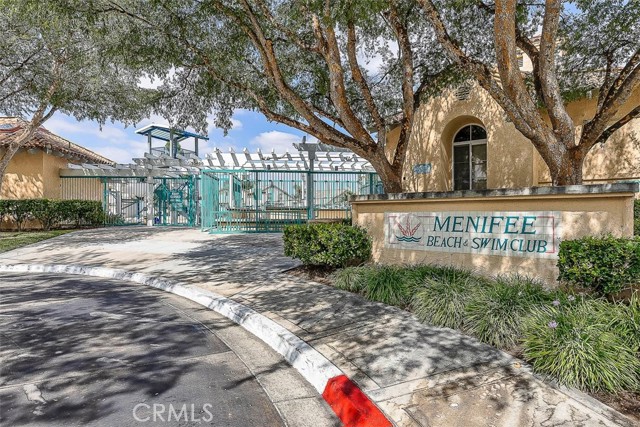 28705 Bridge Water Lane, Menifee CA: https://media.crmls.org/medias/ffd49a5a-f7e2-489e-aca9-b4137f105720.jpg