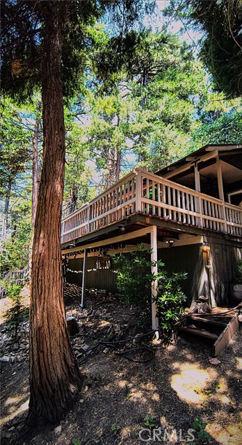 23739 Skyland Drive, Crestline CA: https://media.crmls.org/medias/ffd4ac03-6f2a-40d7-91b0-a40656e14bfc.jpg