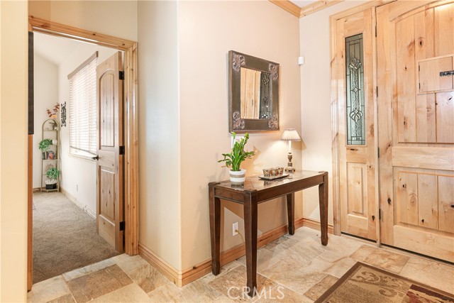 781 Brentwood Drive, Lake Arrowhead CA: https://media.crmls.org/medias/ffd53e1e-4d7d-4a84-a8d1-6c385c21f0e1.jpg