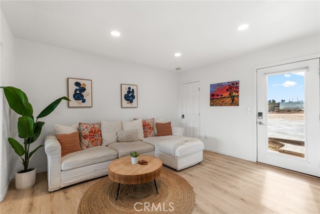 Detail Gallery Image 6 of 51 For 55500 Massachusets, Landers,  CA 92285 - 2 Beds | 1 Baths