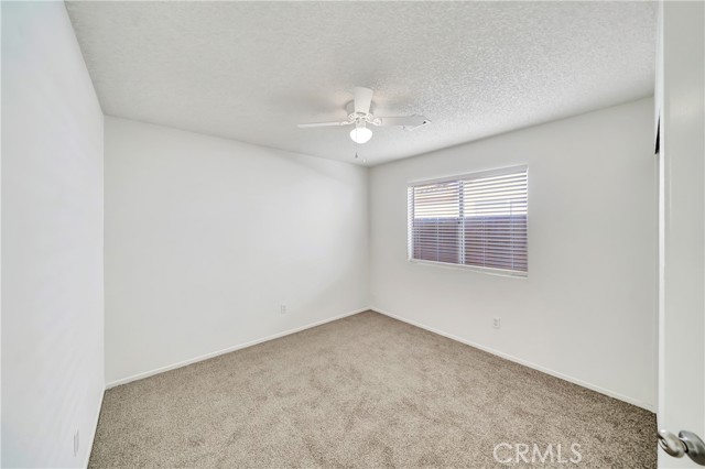 3524 San Jacinto Avenue, Rosamond CA: https://media.crmls.org/medias/ffd5ae37-1a1e-474e-8b78-1ccbde39faa4.jpg