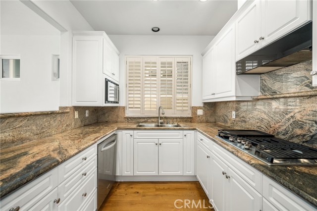 Detail Gallery Image 23 of 47 For 602 Larkspur Ave a,  Corona Del Mar,  CA 92625 - 3 Beds | 2/1 Baths