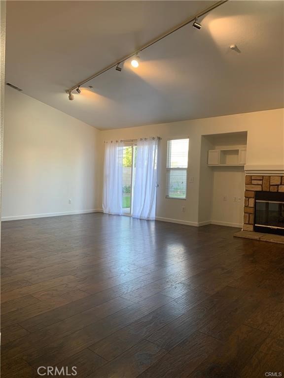 15496 CAROLINE Street, Fontana CA: https://media.crmls.org/medias/ffd6302b-3d8e-4da7-837d-b304e954b77b.jpg
