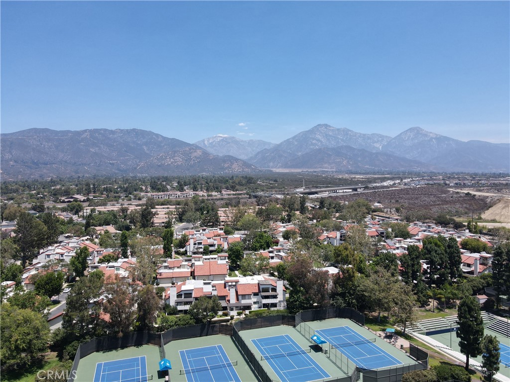 https://media.crmls.org/medias/ffd6a3a3-767f-499d-8e00-8b1846d4e1ac.jpg?preset=X-Large