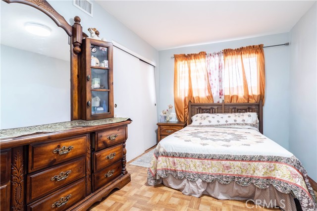 Detail Gallery Image 14 of 24 For 12446 Herrick, Sylmar,  CA 91342 - 6 Beds | 3 Baths