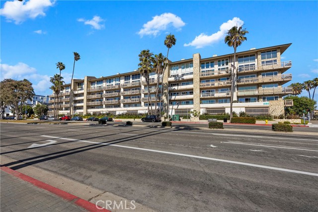 230 Catalina Avenue, Redondo Beach, California 90277, 2 Bedrooms Bedrooms, ,1 BathroomBathrooms,Residential,Sold,Catalina,IV23133644