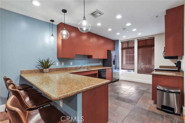 Detail Gallery Image 34 of 47 For 388 E Ocean Bld #305,  Long Beach,  CA 90802 - 2 Beds | 2 Baths