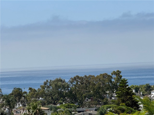 424 Mendoza, Corona del Mar CA: https://media.crmls.org/medias/ffd797b4-88d0-42e1-b28f-3b96289d1047.jpg