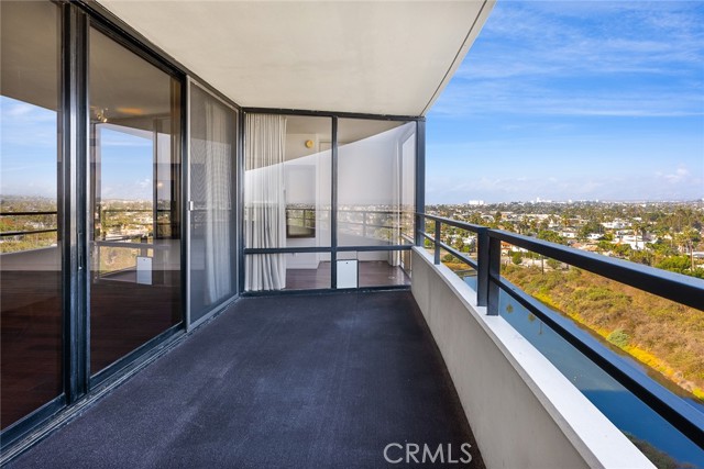 Detail Gallery Image 26 of 39 For 4316 Marina City Dr #631,  Marina Del Rey,  CA 90292 - 2 Beds | 2 Baths