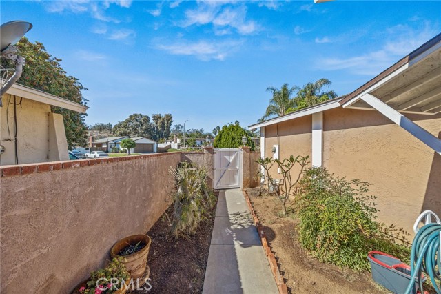 820 Cozy Court, Fallbrook CA: https://media.crmls.org/medias/ffd817cc-d32b-4250-902f-355b865a4f9b.jpg