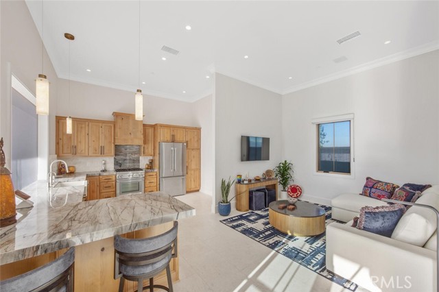 Detail Gallery Image 35 of 49 For 277 Crestview Ave, Camarillo,  CA 93010 - 5 Beds | 5/1 Baths