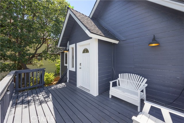 28833 Manitoba Drive, Lake Arrowhead CA: https://media.crmls.org/medias/ffd8992b-79d2-42b0-95c1-4cb4218d32c0.jpg