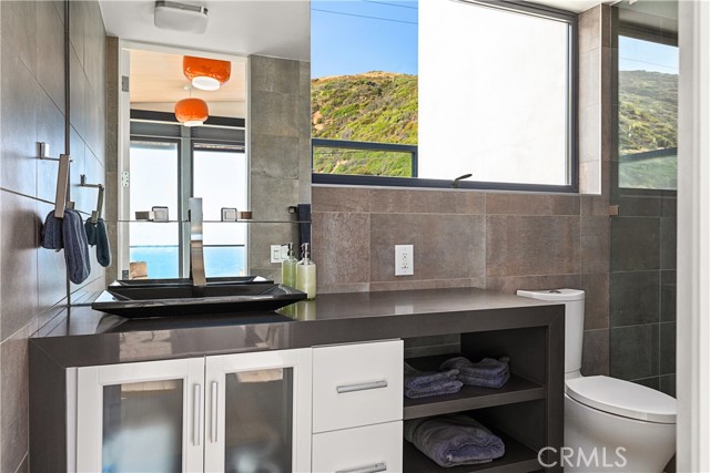 18980 Pacific Coast # 2, Malibu, California 90265, 4 Bedrooms Bedrooms, ,4 BathroomsBathrooms,Residential Lease,For Rent,18980 Pacific Coast # 2,CRSR23133928