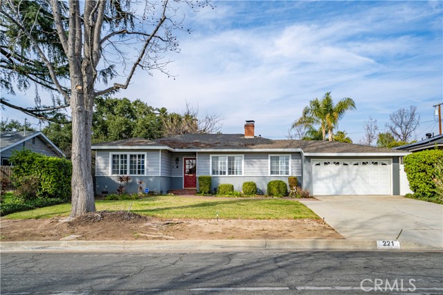 221 E 5th St, San Dimas, CA 91773