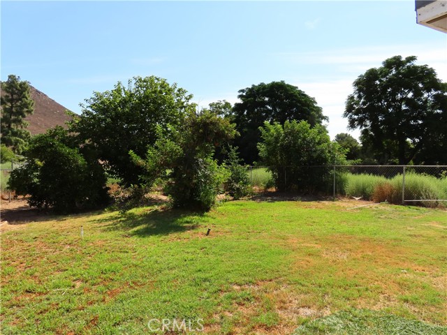 6149 La Sierra Avenue, Riverside CA: https://media.crmls.org/medias/ffdb103c-0742-4e11-a12b-f1847fc16382.jpg