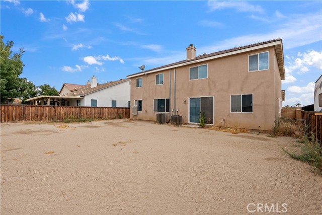 12569 Mesa View Drive, Victorville CA: https://media.crmls.org/medias/ffdb2c8a-4444-4e12-95a3-e365595ac3e7.jpg