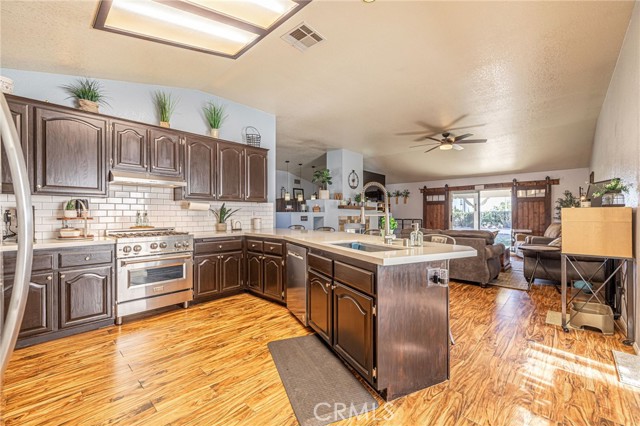 Detail Gallery Image 9 of 54 For 42067 Jenny Ln, Lancaster,  CA 93536 - 3 Beds | 2 Baths