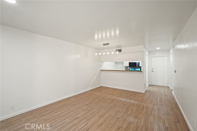 12601 Van Nuys Boulevard, Pacoima CA: https://media.crmls.org/medias/ffdbcdc0-14c6-4912-80b9-17529db19288.jpg