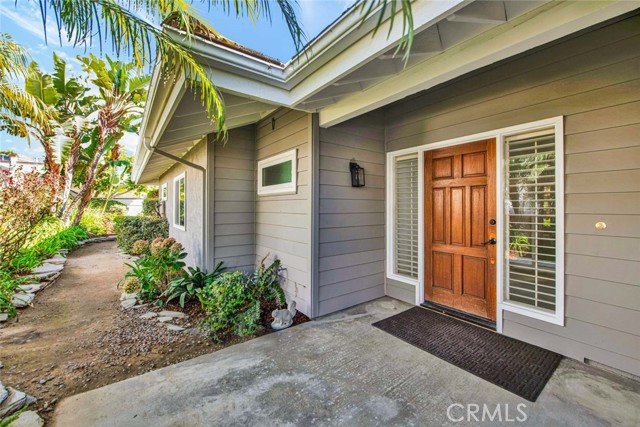 Detail Gallery Image 6 of 65 For 804 Gardenia, Corona Del Mar,  CA 92625 - 2 Beds | 2 Baths