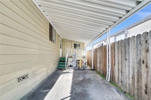 Detail Gallery Image 4 of 22 For 716 N Grand Ave. #D7,  Covina,  CA 91724 - 2 Beds | 2 Baths