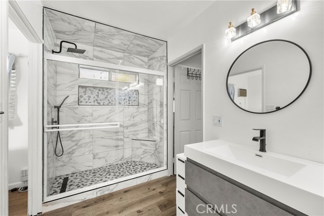 Detail Gallery Image 27 of 41 For 18019 Tiara, Encino,  CA 91316 - 4 Beds | 2 Baths