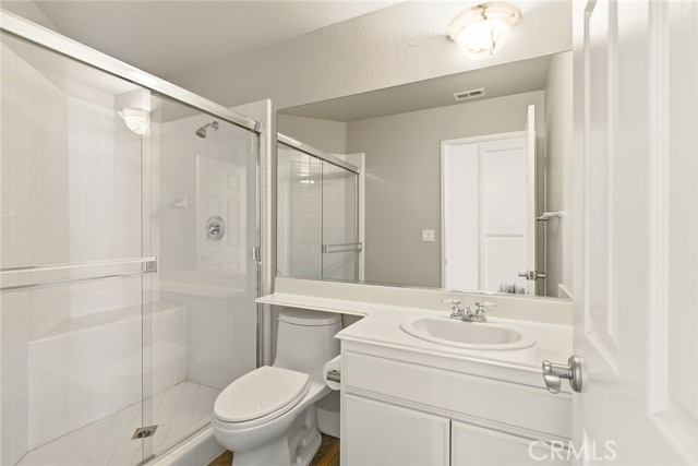 Detail Gallery Image 17 of 29 For 4762 Rhapsody, Oak Park,  CA 91377 - 3 Beds | 3 Baths