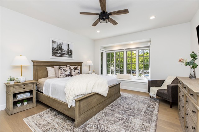 6032 County Oak Road, Woodland Hills CA: https://media.crmls.org/medias/ffde0967-1f16-4a53-8cdd-92963a5ca7fc.jpg