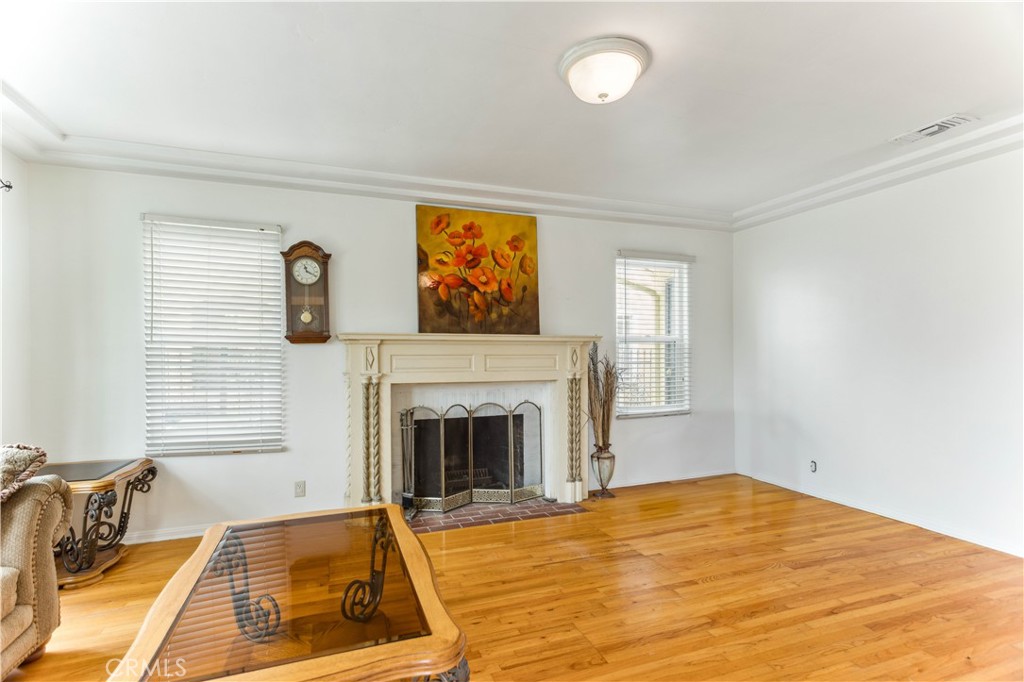 MLS #SR25133902 img 5