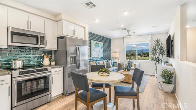 Detail Gallery Image 1 of 19 For 7415 Fig Grove St, Riverside,  CA 92507 - 1 Beds | 2 Baths