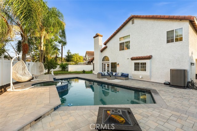 25010 Foxtail Court, Stevenson Ranch CA: https://media.crmls.org/medias/ffe0689e-caab-4ae5-9ba6-7ce144231e5b.jpg