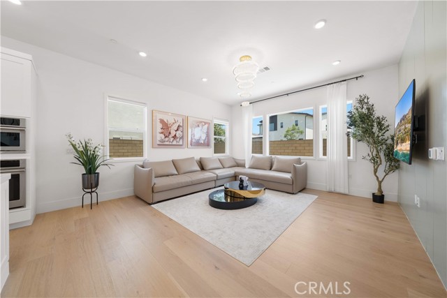 270 Sora, Irvine CA: https://media.crmls.org/medias/ffe087da-37da-4b20-b612-e58473ef3c14.jpg