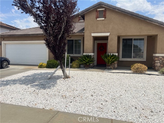 Detail Gallery Image 1 of 16 For 13343 Vista Verde St, Victorville,  CA 92392 - 5 Beds | 2 Baths