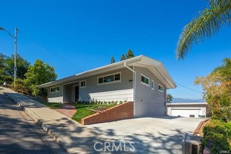 210 Anita Drive, Pasadena CA: https://media.crmls.org/medias/ffe0dafa-539f-4bd7-8ea4-988f6efcece2.jpg