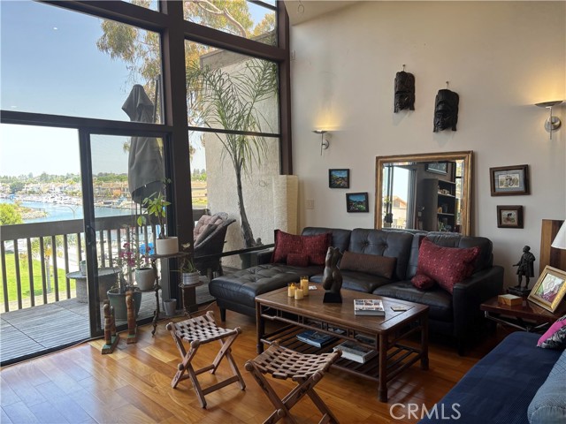 5327 Marina Pacifica N Drive, Long Beach CA: https://media.crmls.org/medias/ffe22238-59aa-4707-a235-27d11723847d.jpg
