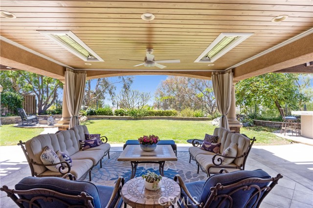 11 Chaparral Court, Rancho Santa Margarita CA: https://media.crmls.org/medias/ffe3e830-bd2a-449f-8d60-2482284d7f2f.jpg