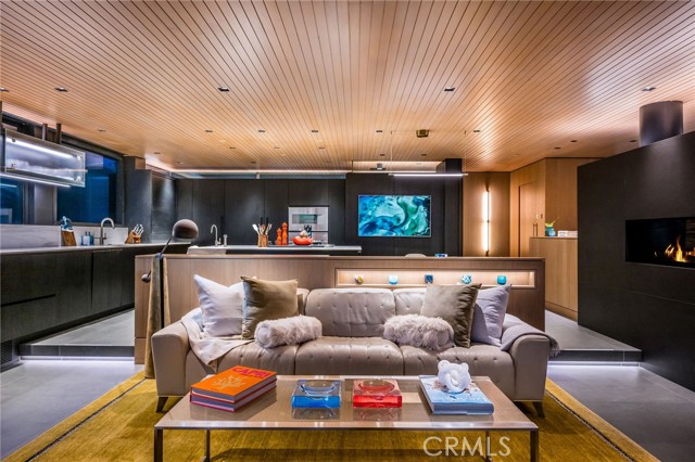 4320 The Strand, Manhattan Beach CA: https://media.crmls.org/medias/ffe3e8c8-cc26-42da-aff9-b77d600936c3.jpg