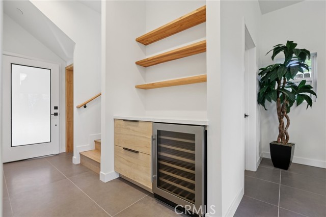 6950 Beckett Street, Tujunga CA: https://media.crmls.org/medias/ffe41191-a944-4f6d-b6e0-2fe082b85cf9.jpg