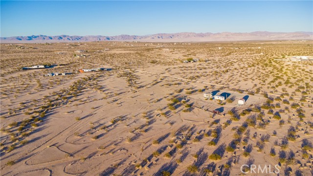 Detail Gallery Image 6 of 16 For 1188 Mile Square, Joshua Tree,  CA 92252 - – Beds | – Baths